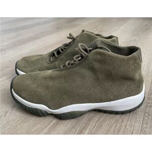 Women's Nike Air Jordan Future Olive Green Canvas Shoes  AR0726-300 Size 7 NEW
